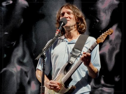 The song that announced John Frusciante’s return to RHCP: “He’s just on a different melodic level”