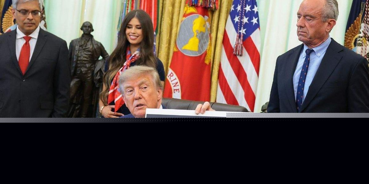 Doctors say to ignore Trump as he cites hearsay to upend vaccines amid historic measles outbreak