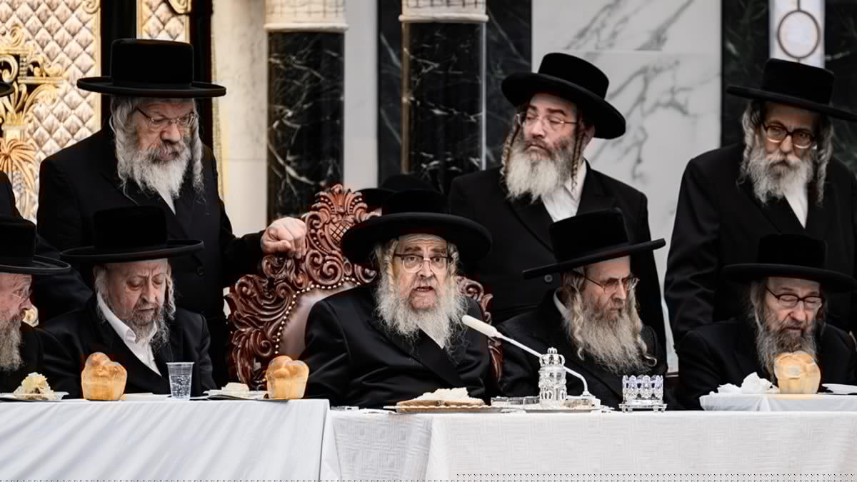 Satmar Rebbe Announces Massive Housing Initiative and Warns Against Real Estate Fraud | PHOTO ESSAY