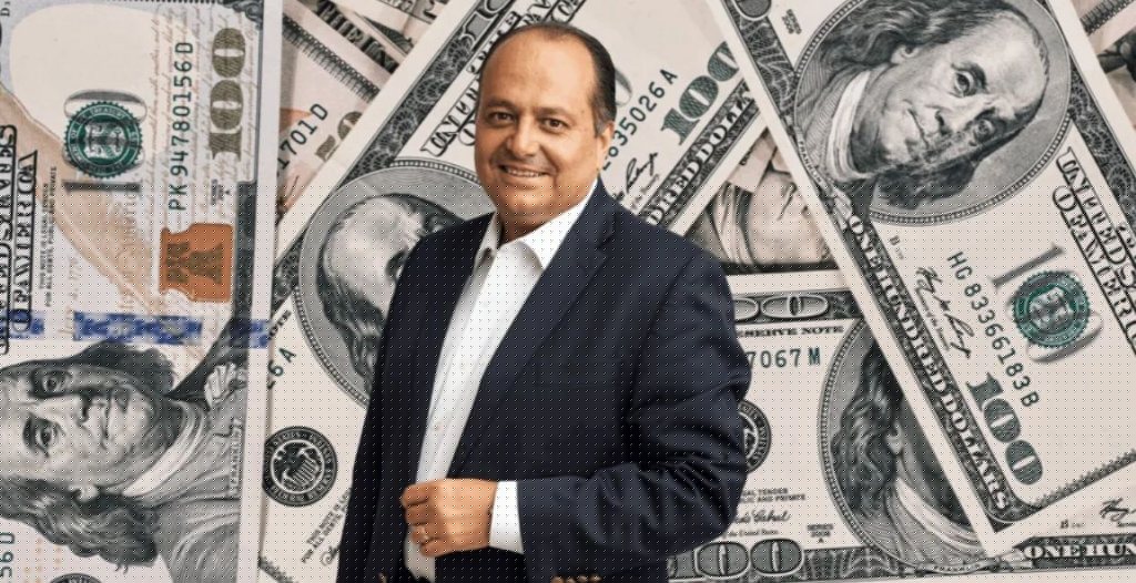 Rodrigo Chaves of manipulating the dollar exchange rate to reduce debt