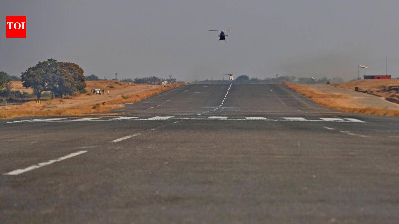Aircraft veers off runway during training in Baramati