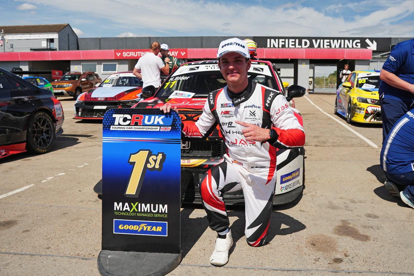 Harry Bloor makes it a double at Donington Park