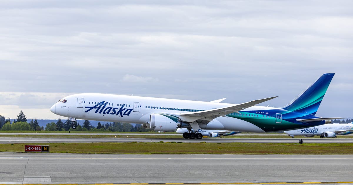 Seattle-bound Alaska Airlines flight declares emergency, returns to Rome