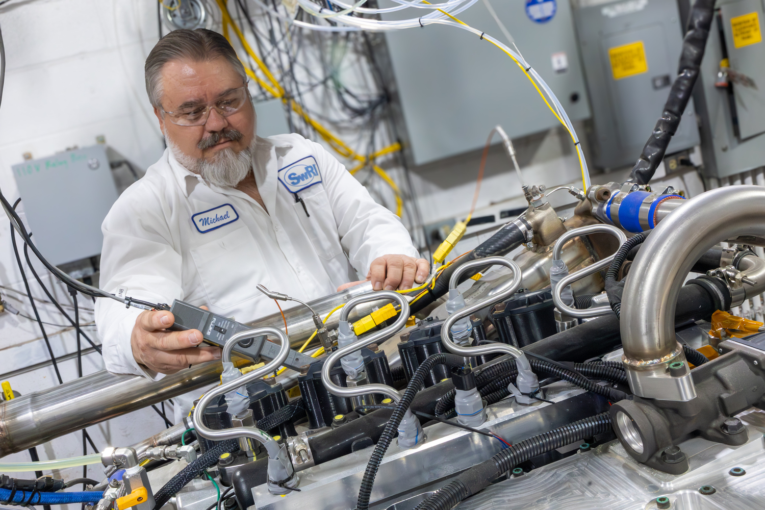 New hydrogen engine achieves diesel-level performance for medium-duty vehicles