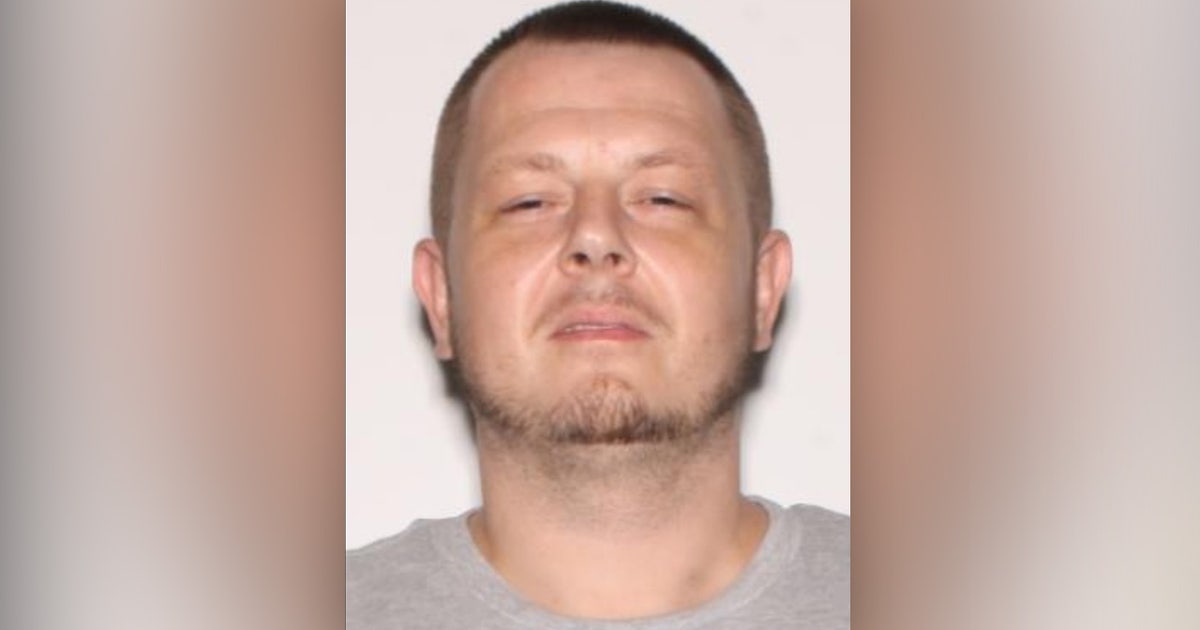 Tampa police search for man who escaped from court-ordered health care facility