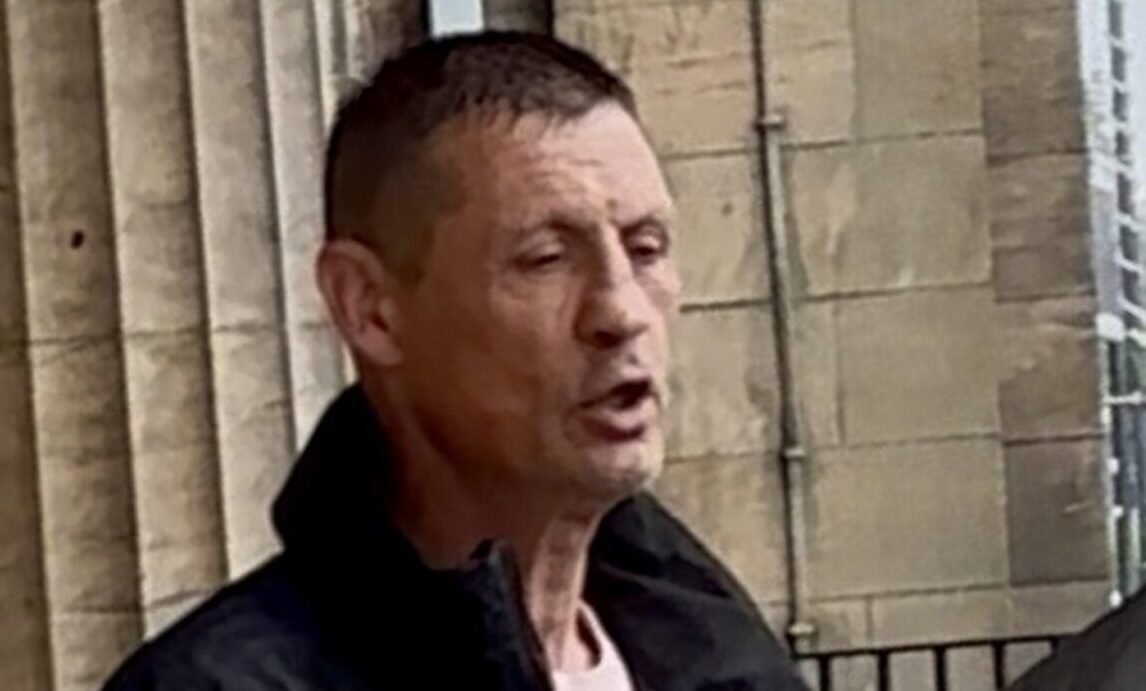 Perthshire drug addict passed out in kitchen during raid on Dundee flat
