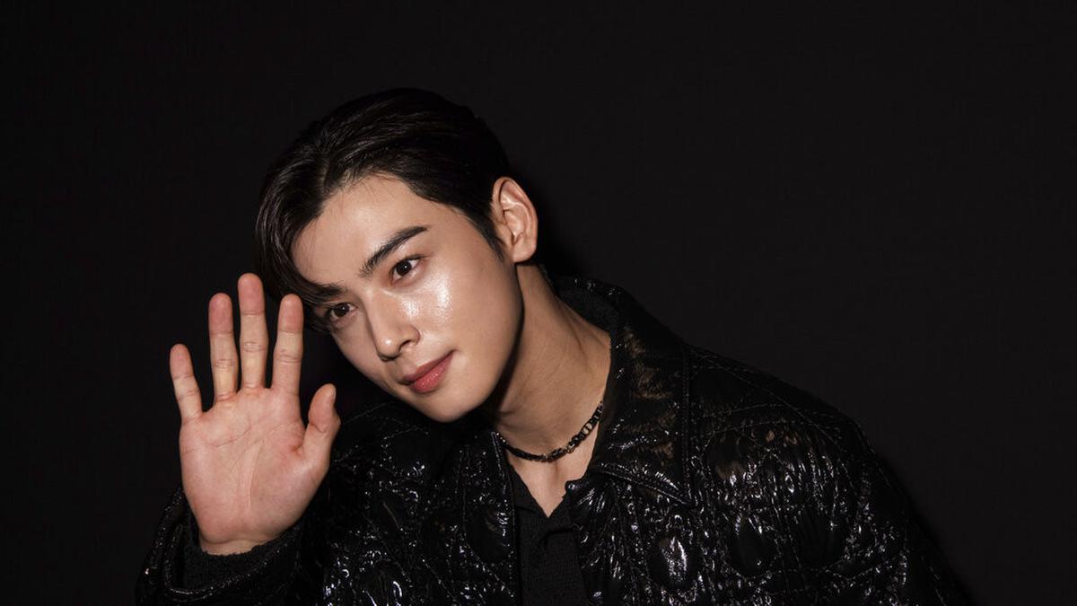 Cha Eun Woo Kena Skandal Pajak, Pemerintah Tarik Konten tentang Sang Idol di Kemiliteran