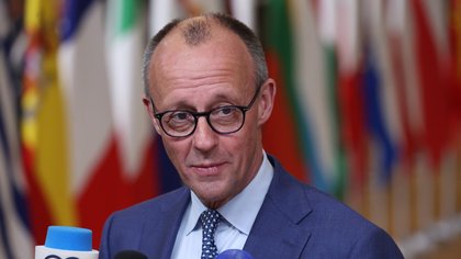EVROPA DOBIJA NUKLEARNI "KIŠOBRAN"?! Nemački kancelar otkrio detalje: Ovi razgovori se vode!