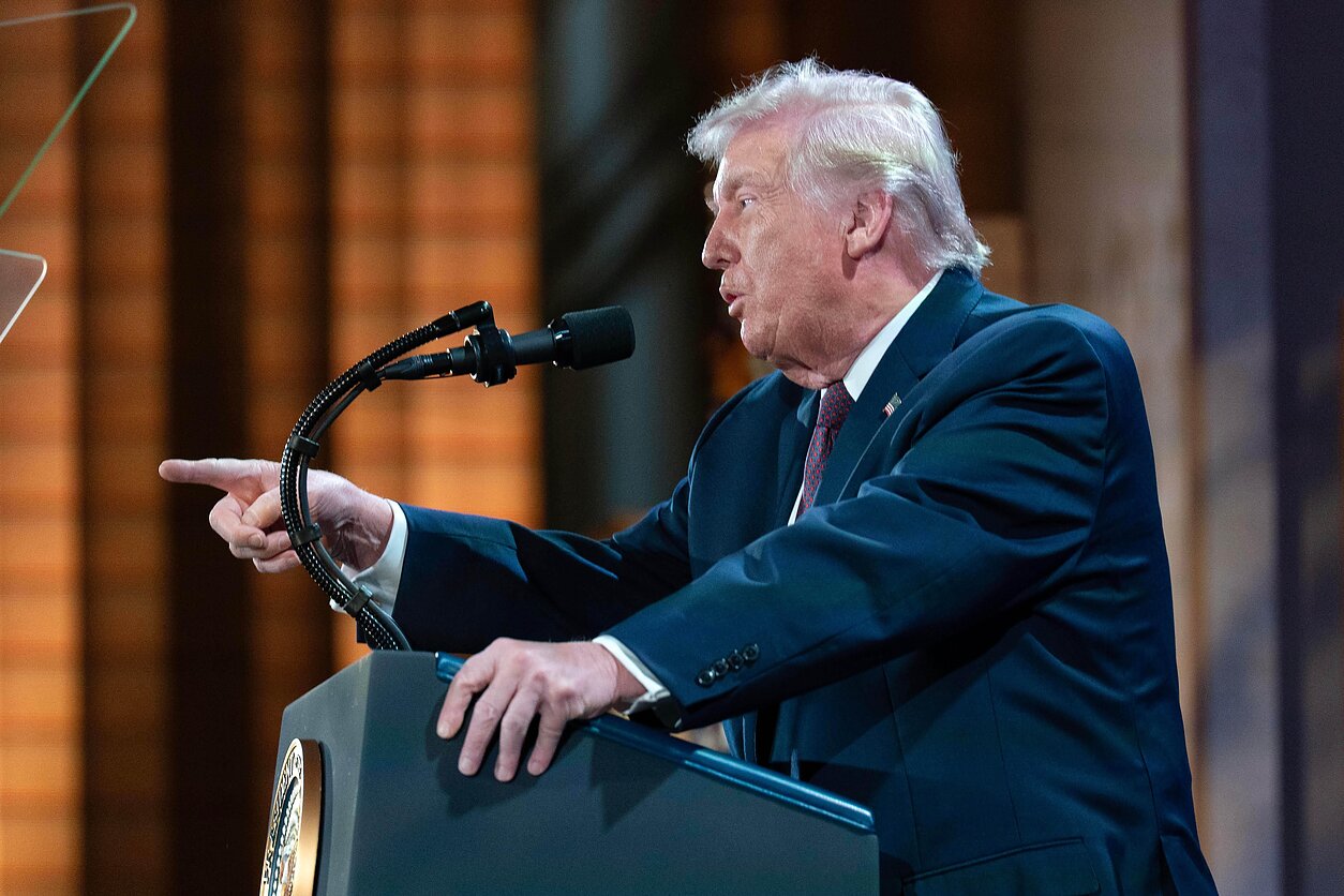 Trumpas perspėja apie „blogus dalykus“, jei respublikonai pralaimės tarpinius rinkimus