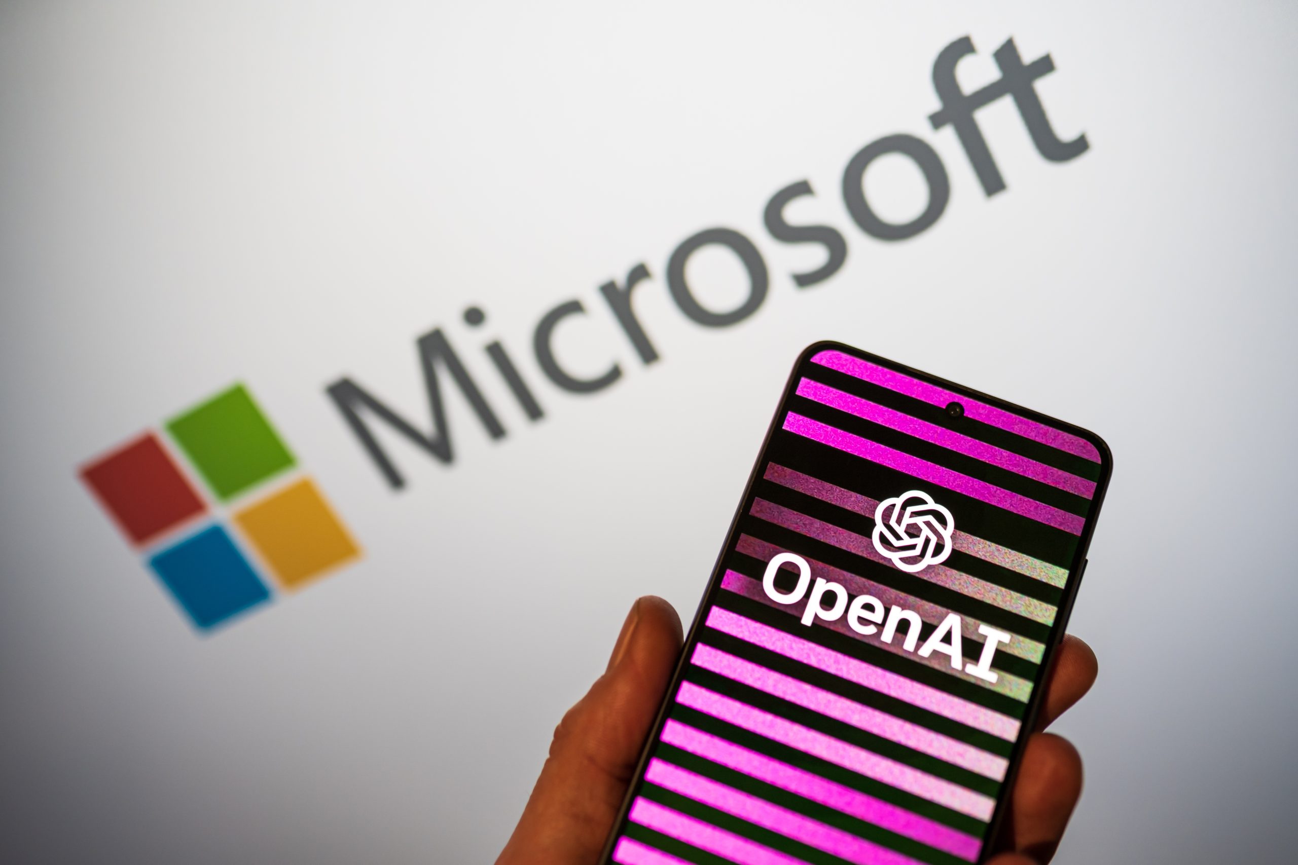 CWEB Business News Microsoft Recalibrates Consumer AI Strategy with New 365 Premium Bundle, Pitting it Directly Against ChatGPT Plus