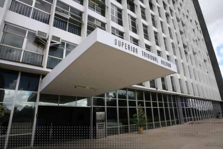 Tenente do Exército perde posto e patente após transmitir HIV intencionalmente para duas mulheres