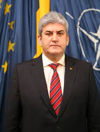Gabriel Oprea: ‘Deșteaptă-te, române!’ – glasul unei națiuni care nu încetează să creadă în Dumnezeu, Patrie, Familie și Onoare