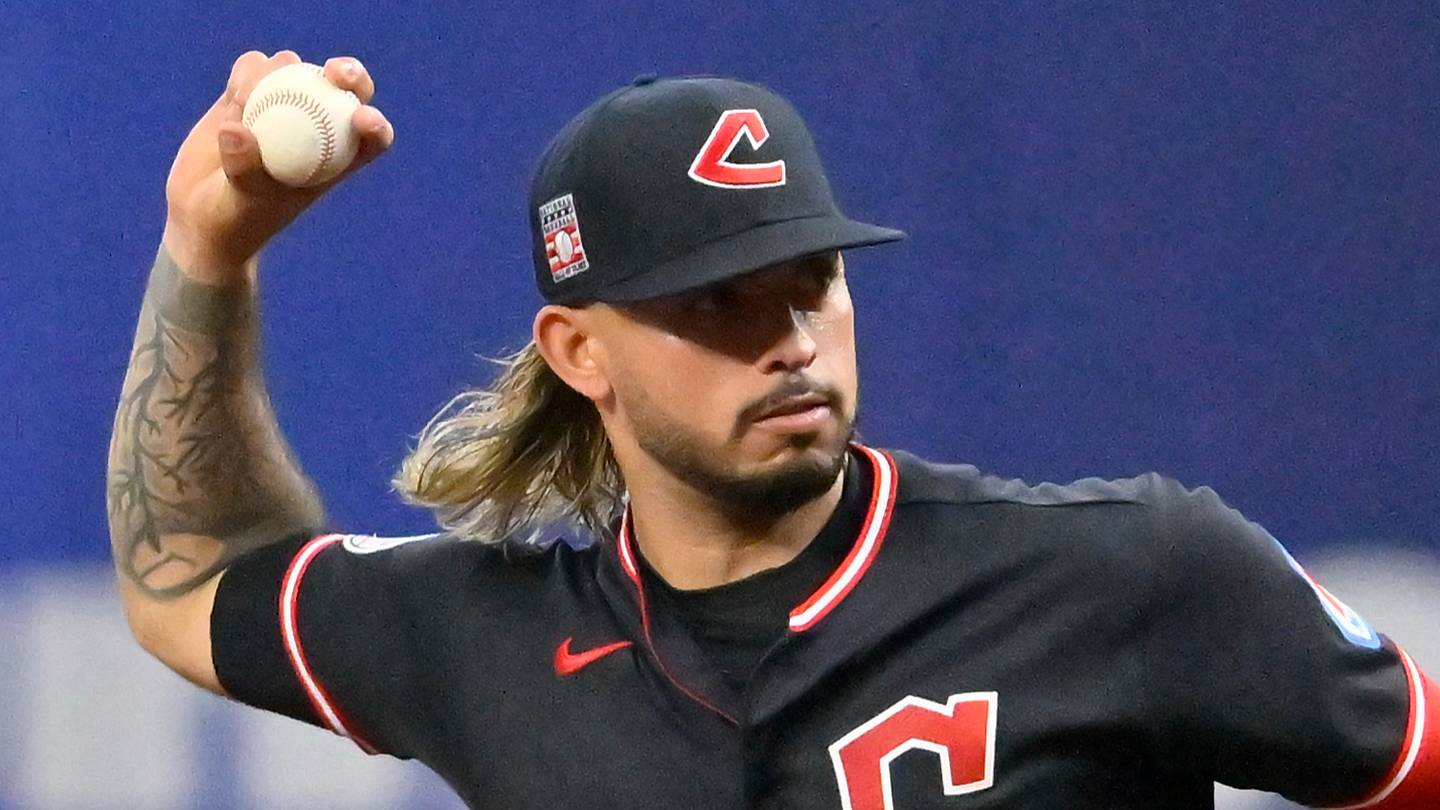 Early Gabriel Arias Error Puts Guardians on Heels in Series Opener vs. Mets