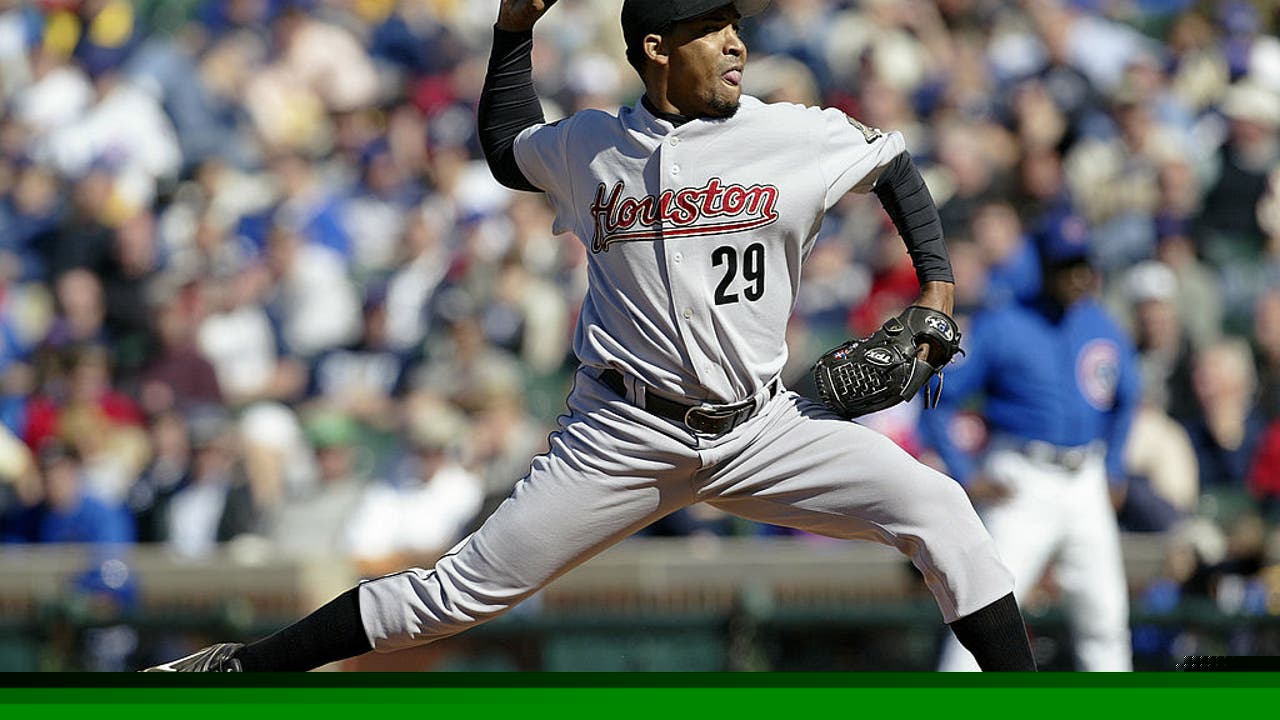Former Astros pitcher Octavio Dotel dies in nightclub roof collapse