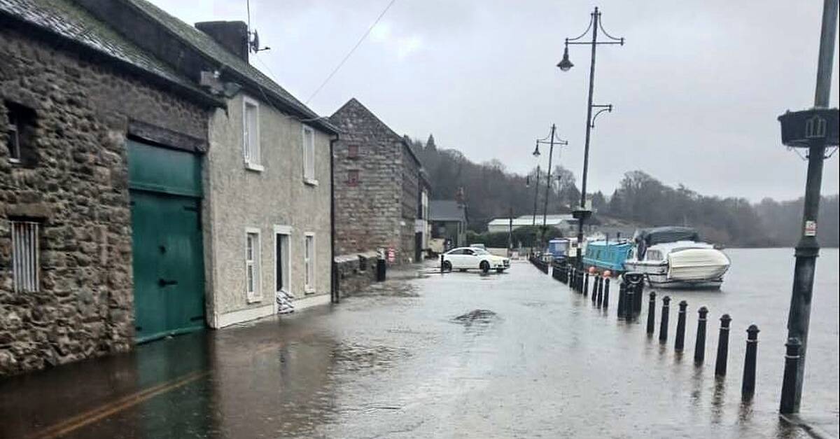 Storm Chandra: Kilkenny's river Barrow floods, water restored to north Dublin homes