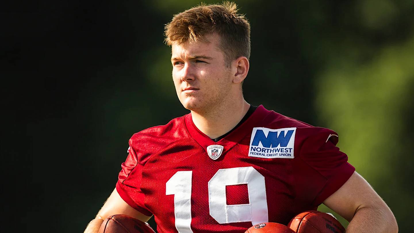 Stefon Diggs Arrives, Drew Stevens Surges, and Jeremy Reaves Rises | Burgundy Roundup