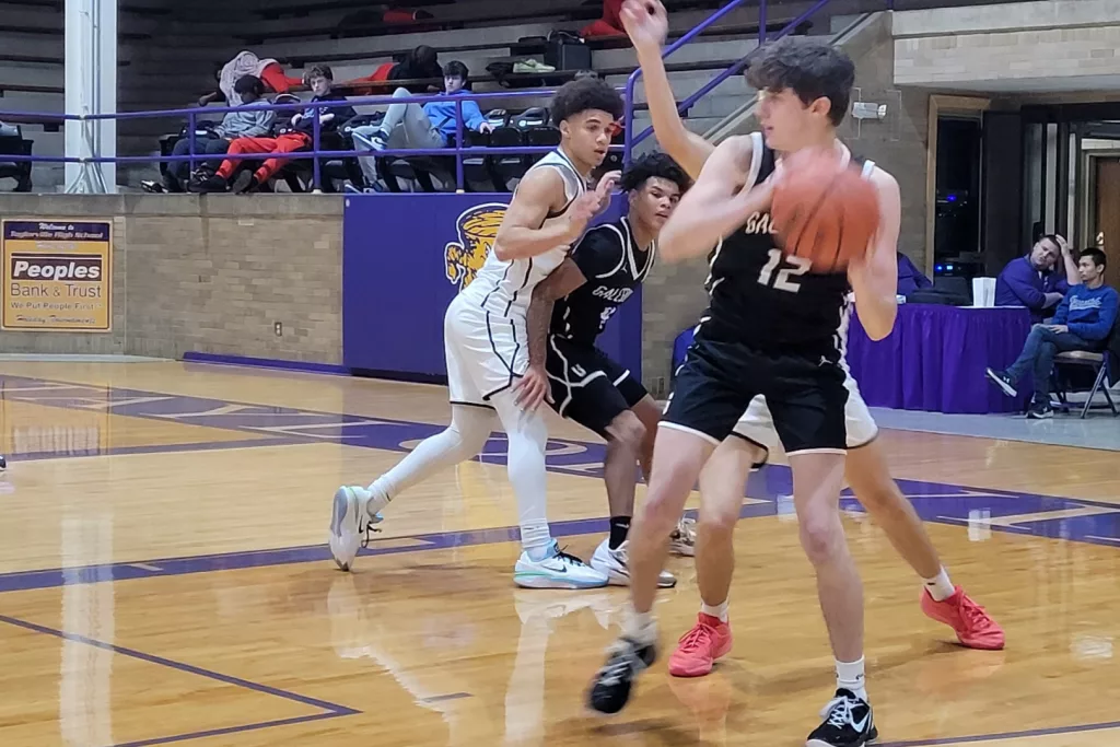 Galesburg Boys Lose to Western Big 6 Opponent Sterling at Taylorville
