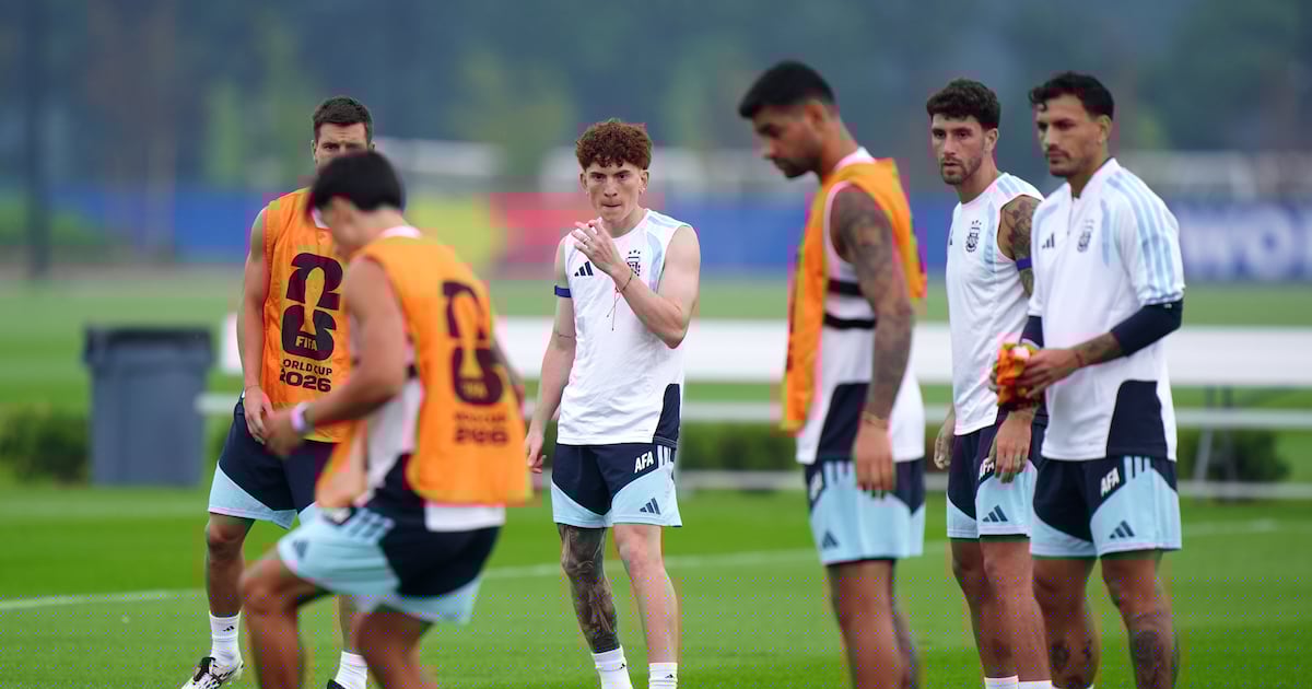 Argentina midfielder Valentin Barco joins Chelsea from Strasbourg