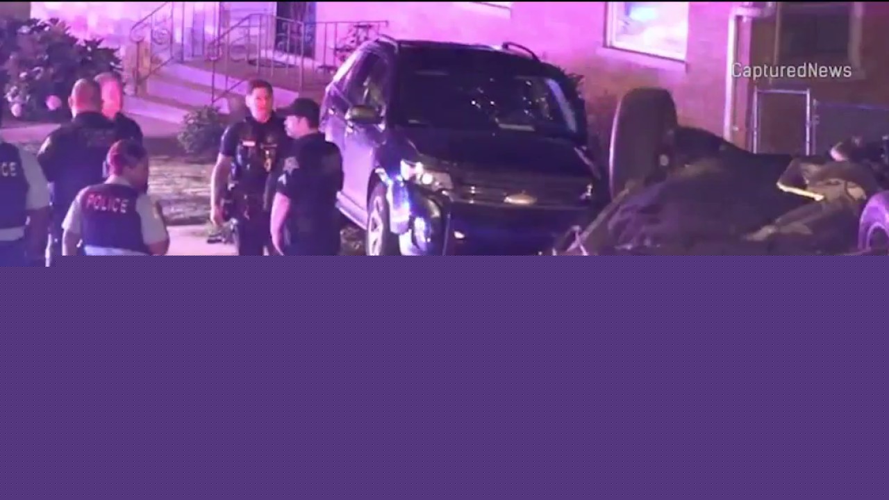 Indiana police chase ends in crash on Chicago's South Side