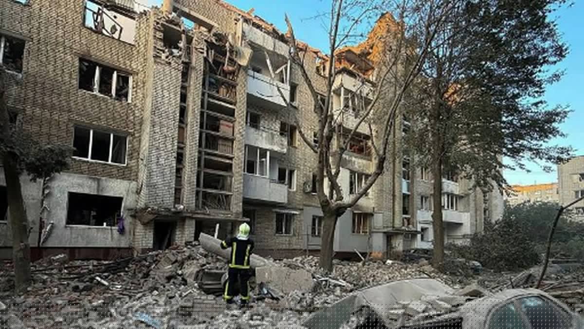 Guerre en Ukraine : 8 Ukrainiens, dont une famille et deux enfants, meurent après le lancement de plus de 350 missiles et drones russes dans la nuit