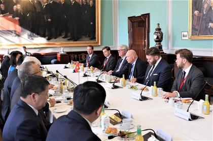Vietnam and Denmark deepen green partnership and business ties