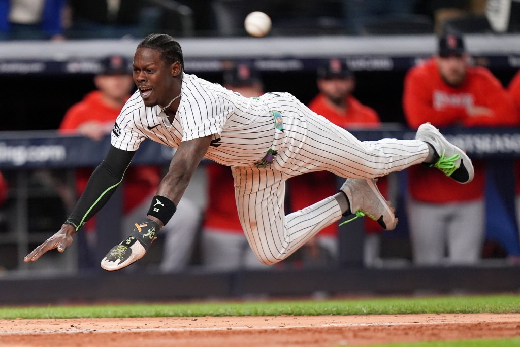 AL Wild Card: Yankees force decisive Game 3 thanks to Chisholm’s dash around bases