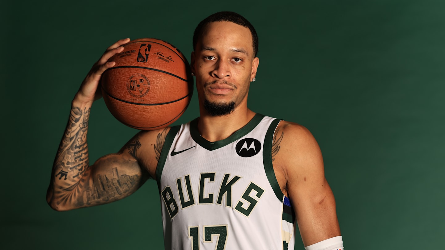 Amir Coffey already stealing the show at Bucks training camp