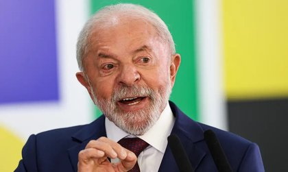 Lula passa por cirurgia de catarata no olho esquerdo
