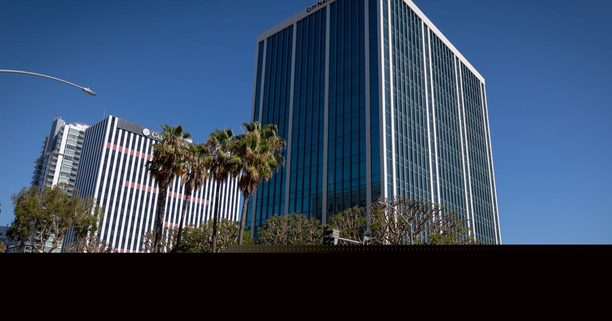 Port of Long Beach buys downtown office tower as vacancies surge