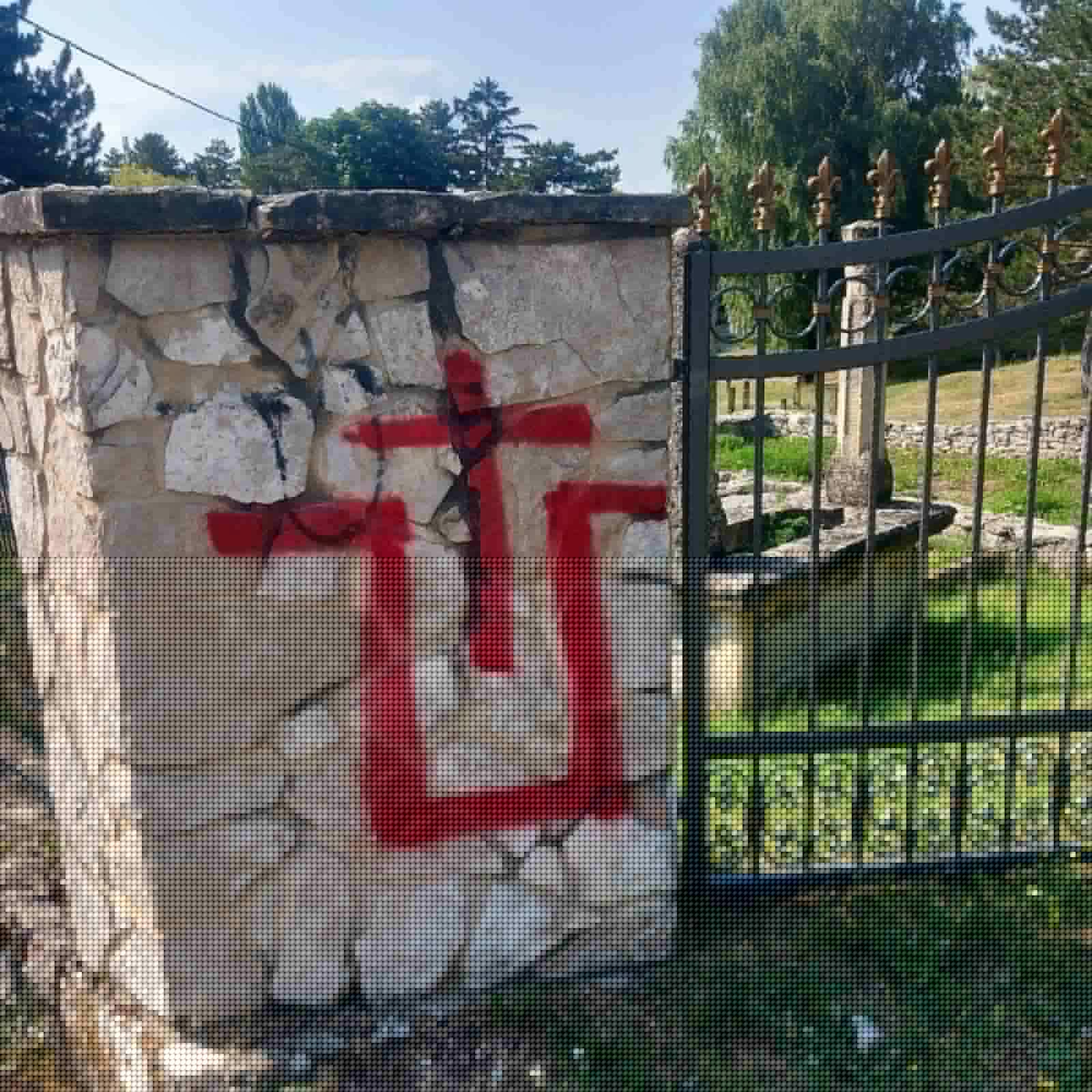Interreligious Council in BiH condemns the painting of Ustasha symbol at cemetery in Livno