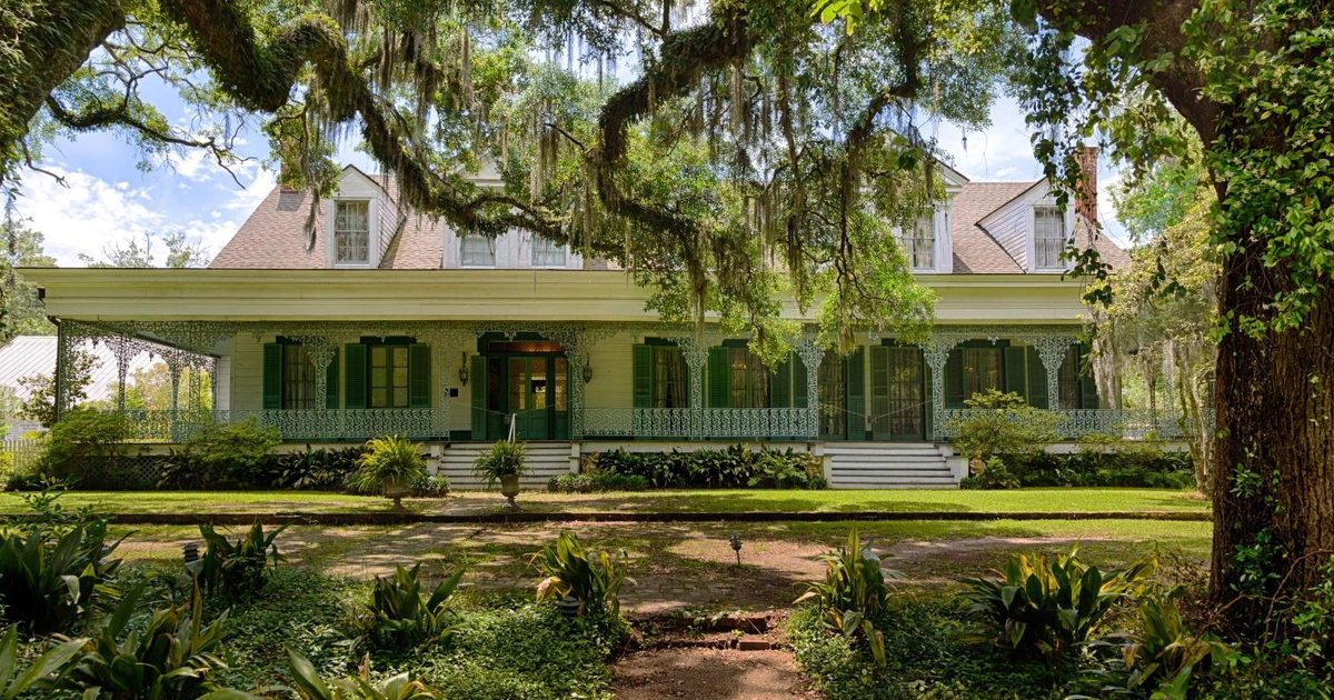 I visited one of America's "most haunted" historical sites. What I found there astonished me