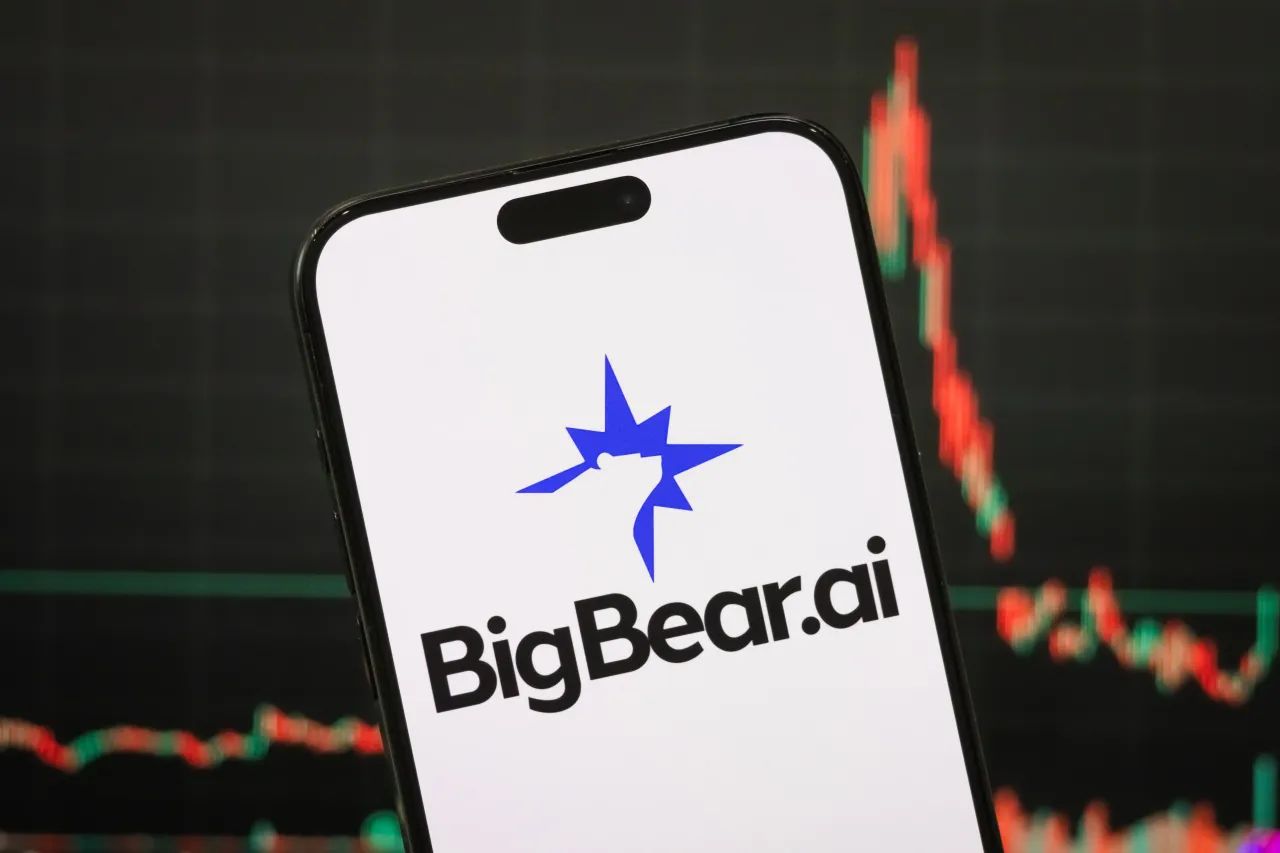 BigBear.ai (NYSE: BBAI) Holds Revenue Guidance And Targets M&A With $410 Million War Chest