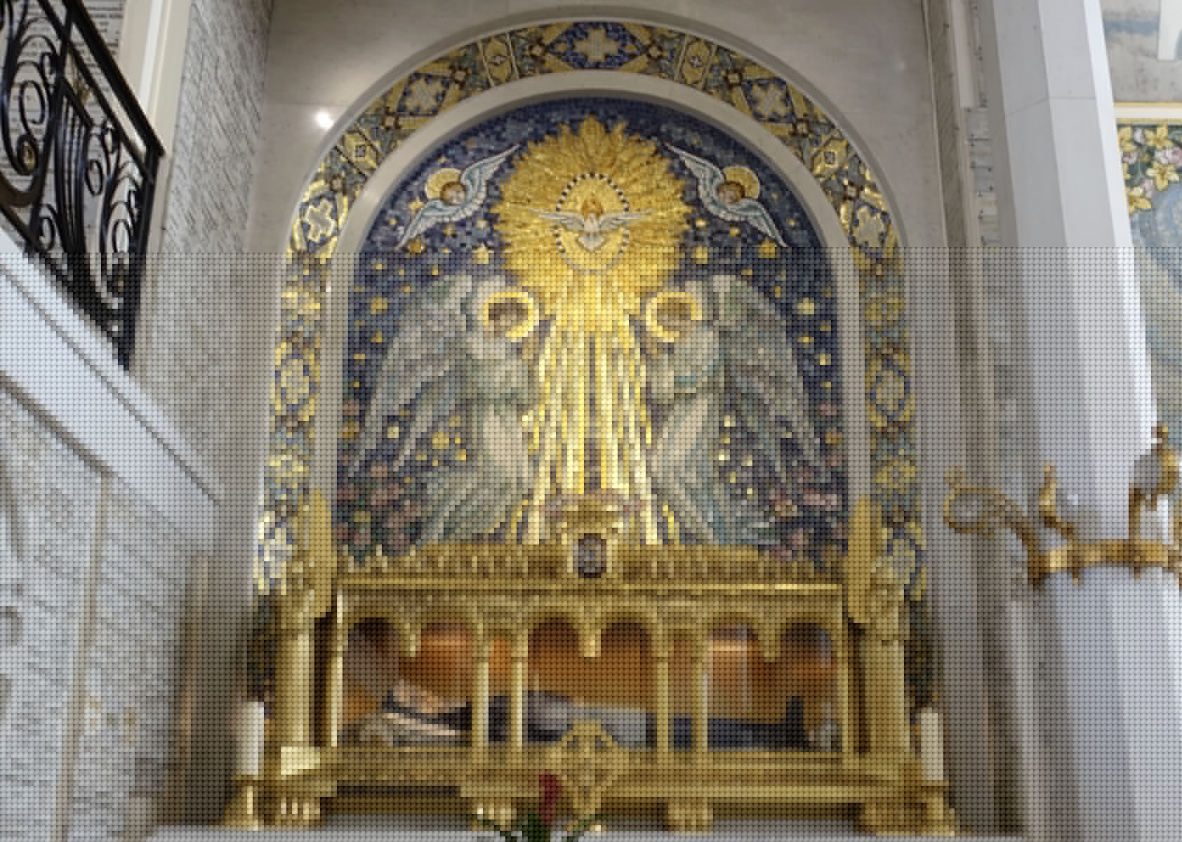 Chapelle de la Médaille Miraculeuse, une chapelle discrète qui cache un lieu de pèlerinage mondial
