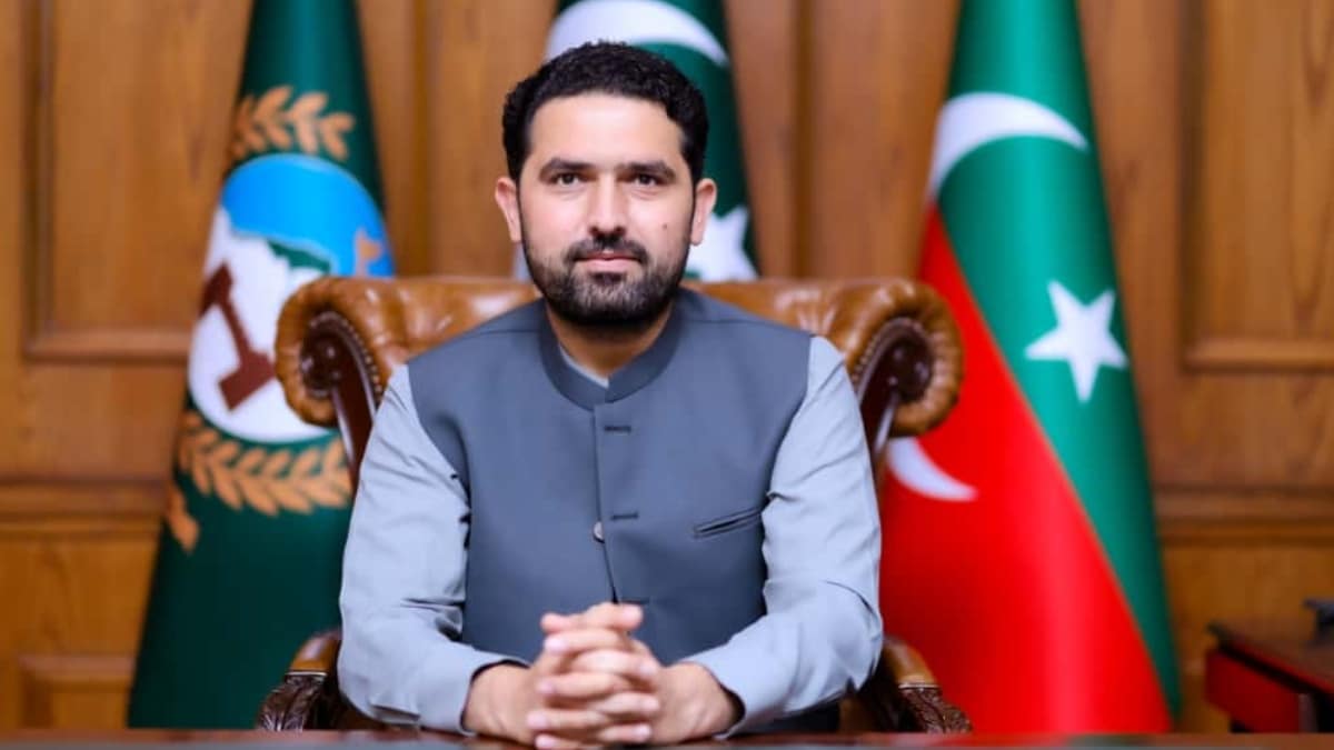 Comment on CM KP Reportedly Fires Electrician After Sweating in Public Due to Faulty AC by Mozzinator