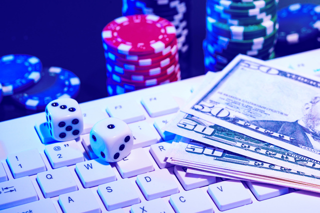 How Are Floridians Embracing the New Wave of Online Entertainment?