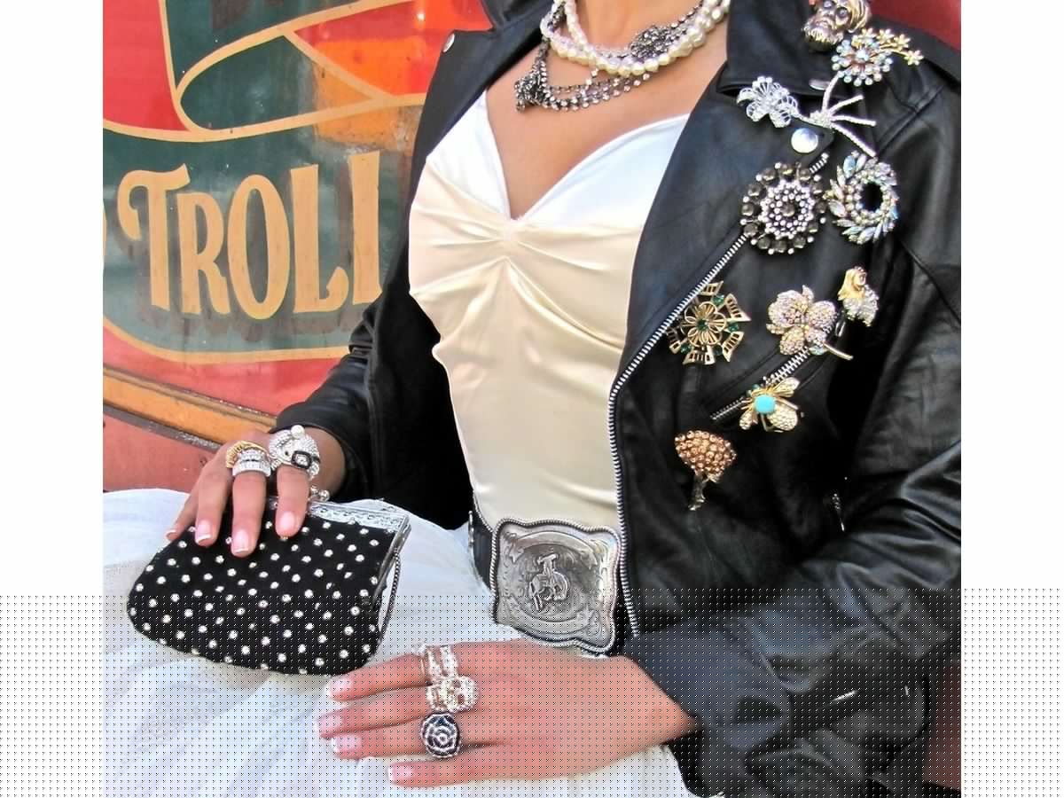 Time to raid grandma's jewelry box: Vintage brooches have become a hot fashion accessory