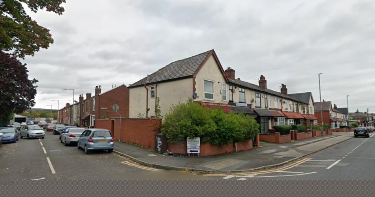 House on one of Bolton's busiest roads could become shop under new plans