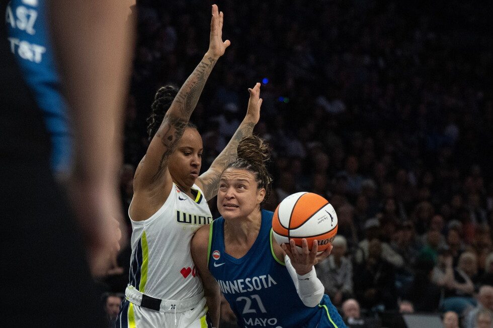 Lynx guard Kayla McBride sets WNBA record by making 10 3s in win over the Wings