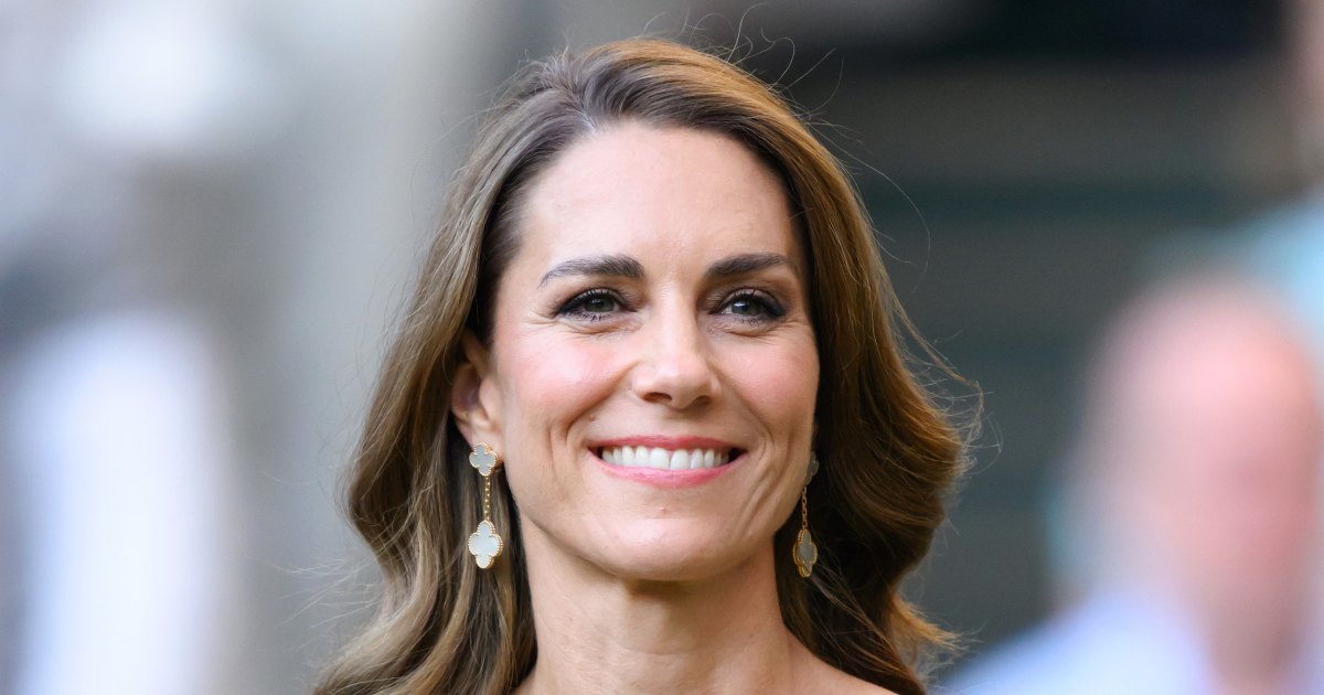 Kate Middleton's Go-With-Everything Flats Belong in Your Closet