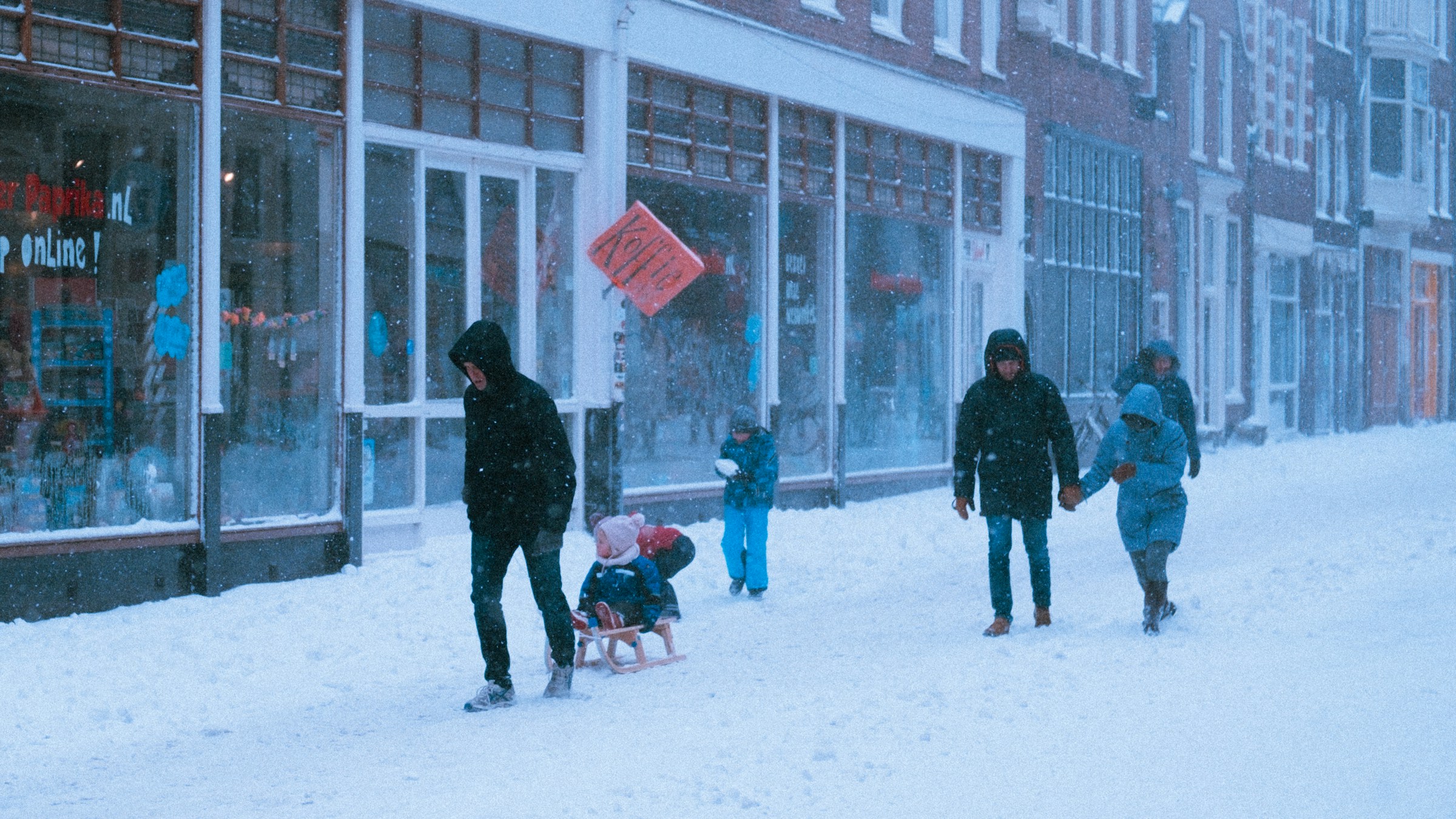 Nearly 100,000 Nashville Residents Still in the Dark Days After Ice Storm Struck Middle Tennessee
