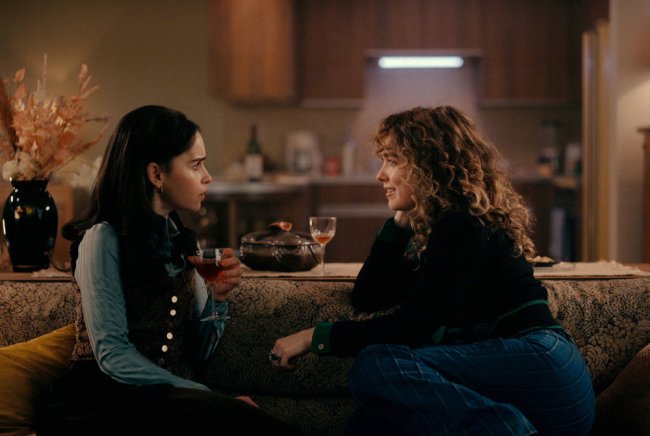 How ‘Ponies’ Hides Its Spy Psychology in Plain Sight Through ’70s-Tastic Costumes and Sets