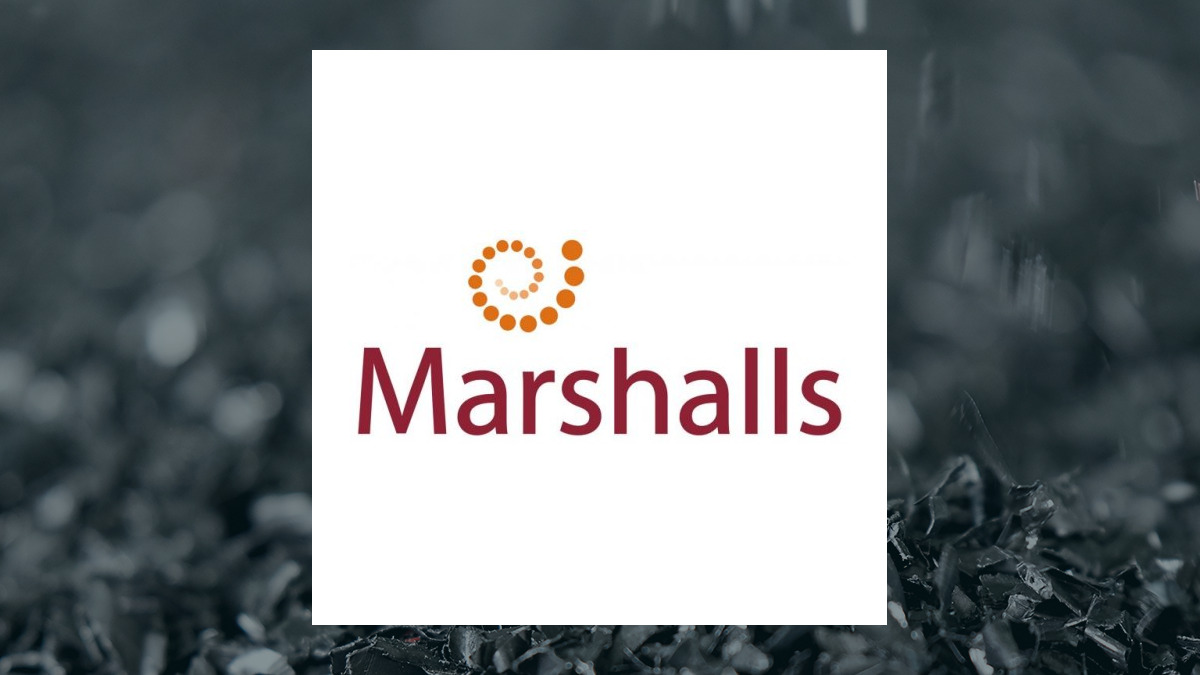 Marshalls (LON:MSLH) Shares Pass Above 200 Day Moving Average   – What’s Next?