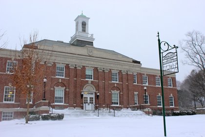 Comment on Charter Review: Town Officials Weigh Elected vs. Appointed P&Z by Denise Luccarelli