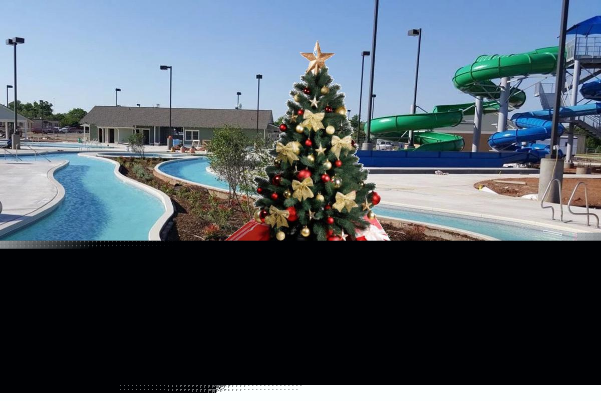 Abilene Water Park Hosts Christmas In July With The Grinch