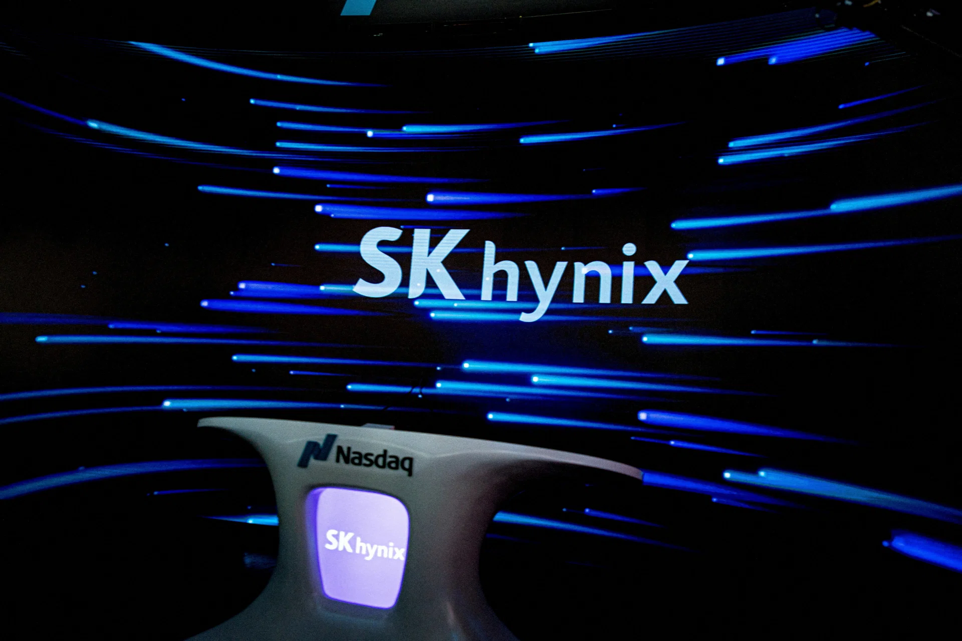 Former SK Hynix employee jailed for leaking information to a Chinese firm: report