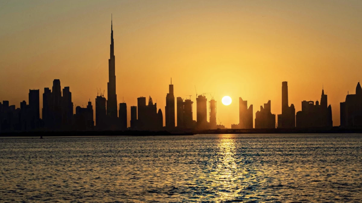 NCM forecasts hot weather across UAE with temperatures reaching 49°C, chance of rain in eastern areas