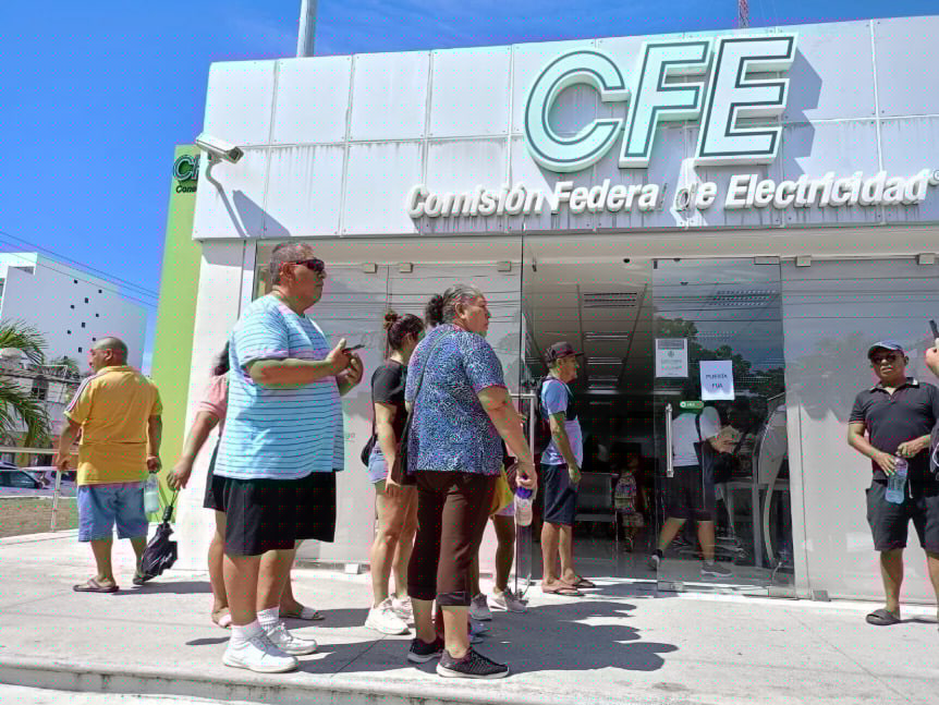 Más de 24 horas sin luz desatan protesta vecinal