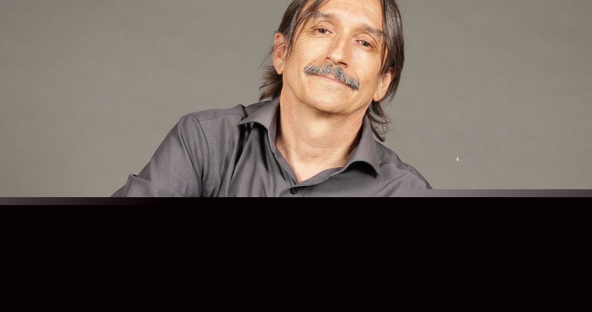 Ernesto Pérez: Tenemos gira a España, disco nuevo y mucho más en estos 44 años de Napalé