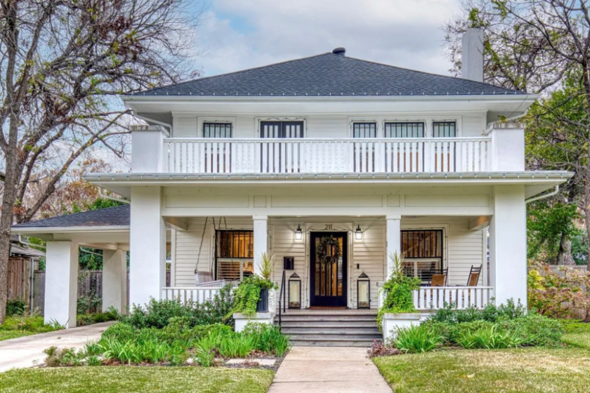 Comment on This Winnetka Heights Prairie Foursquare Is a Renovation and Restoration Inspiration by Roxanna M