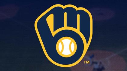 Brewers clinch NL Central despite 5-1 loss to Herrera and the Cardinals